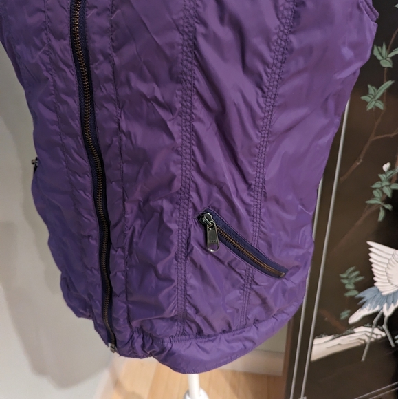 Carhartt Women's Medium Purple Nylon Puffer Vest Logo Zip Pockets - Picture 3 of 8